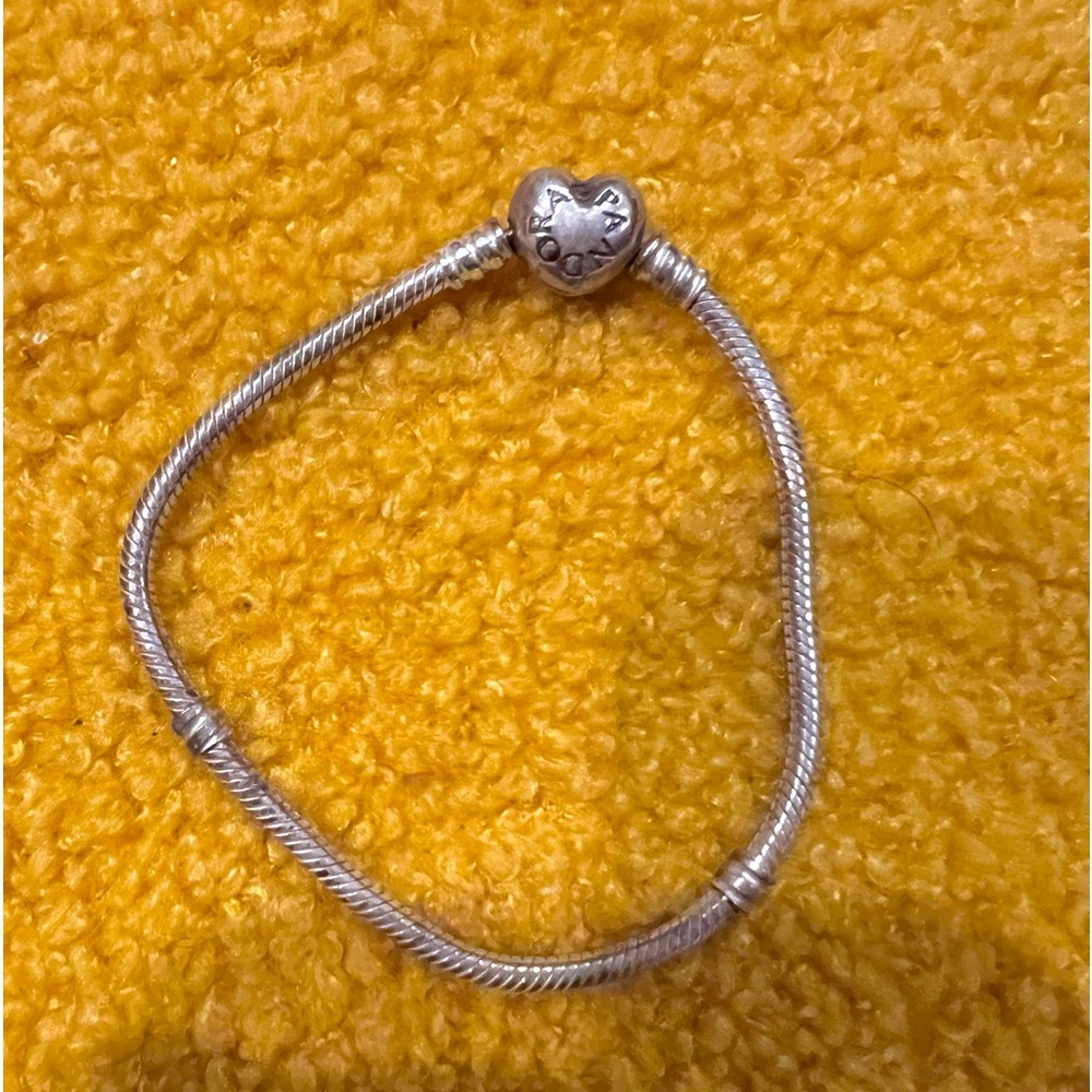 Pandora heart clasp snake chain bracelet